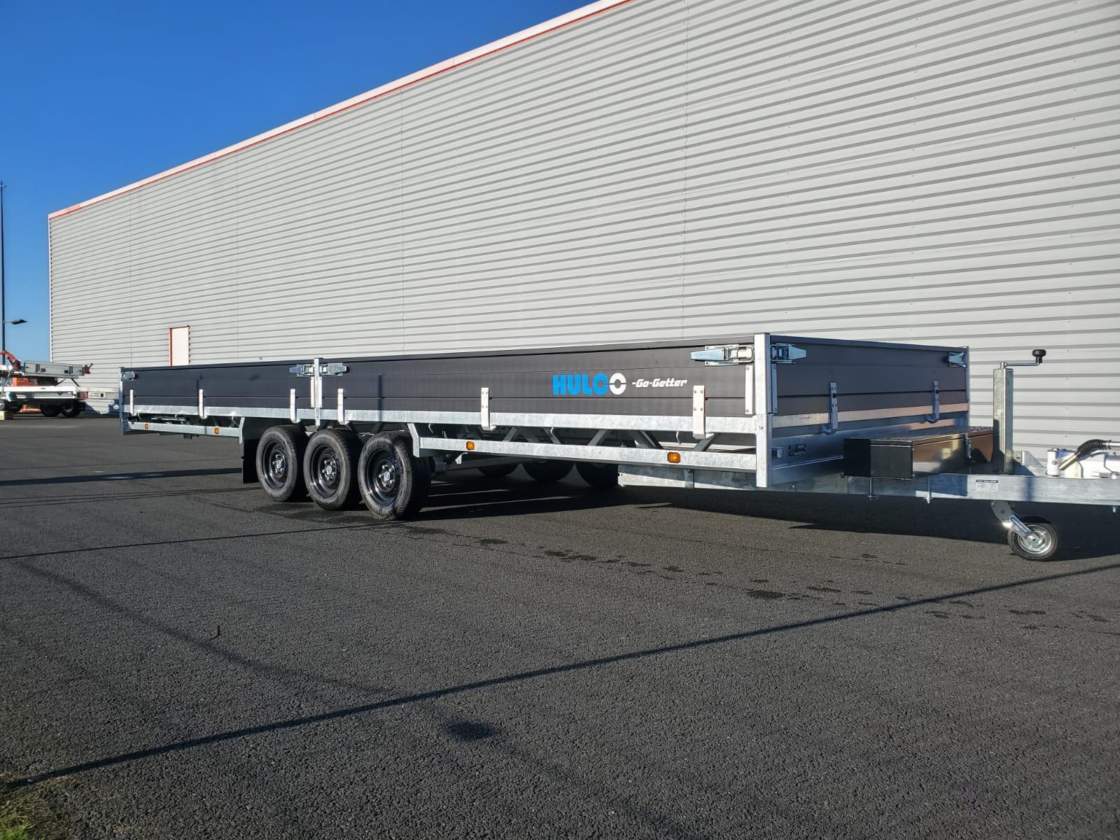 Lire la suite à propos de l’article Remorque roues dessous Anssems Medax-3 go better  611x223x30 3500kgs 8859 € ttc