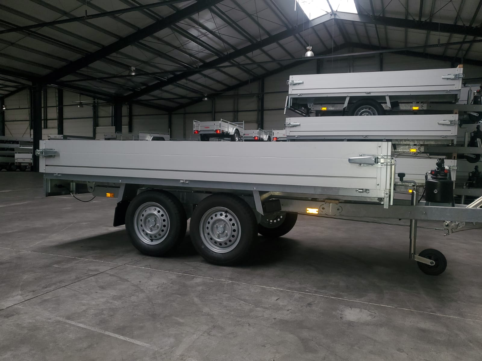 Lire la suite à propos de l’article Remorque roues dessous Anssems ASX 2500   405X178X30 PRO    4890 € ttc